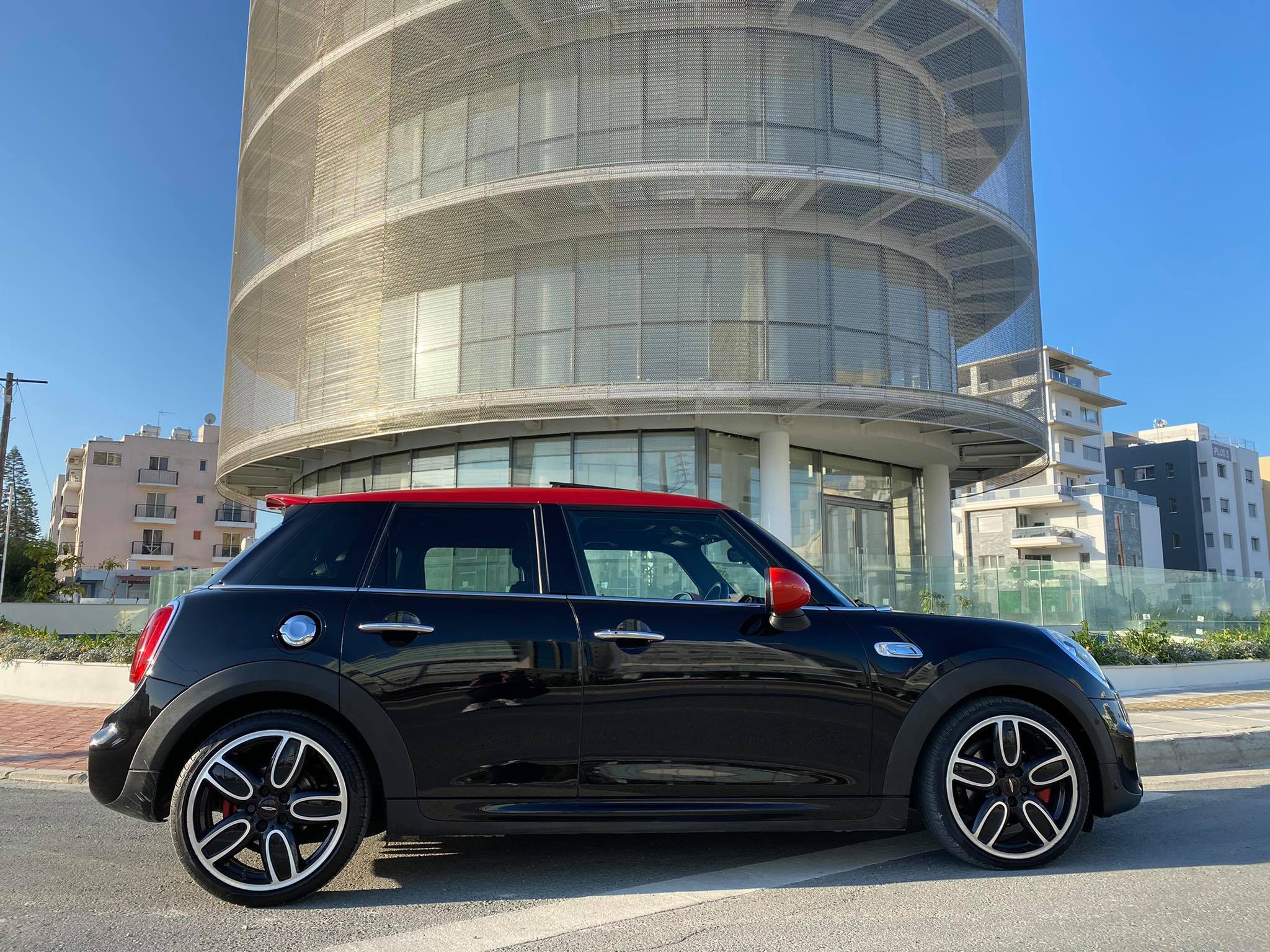 Mini Cooper SD – The Works 2015