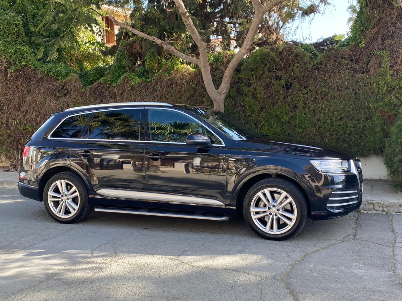 Audi Q7 S-Line 2016