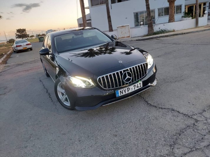 MERCEDES E220 BLUTEC 2017