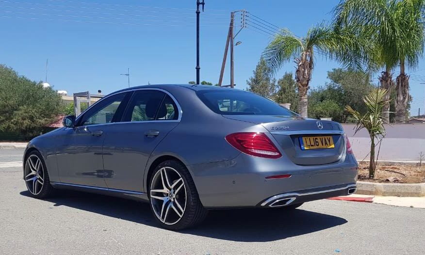 Mercedes-Benz E220 CDI AMG 2016