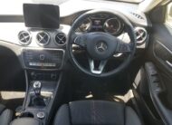 Mercedes-Benz GLA180 AMG 2019